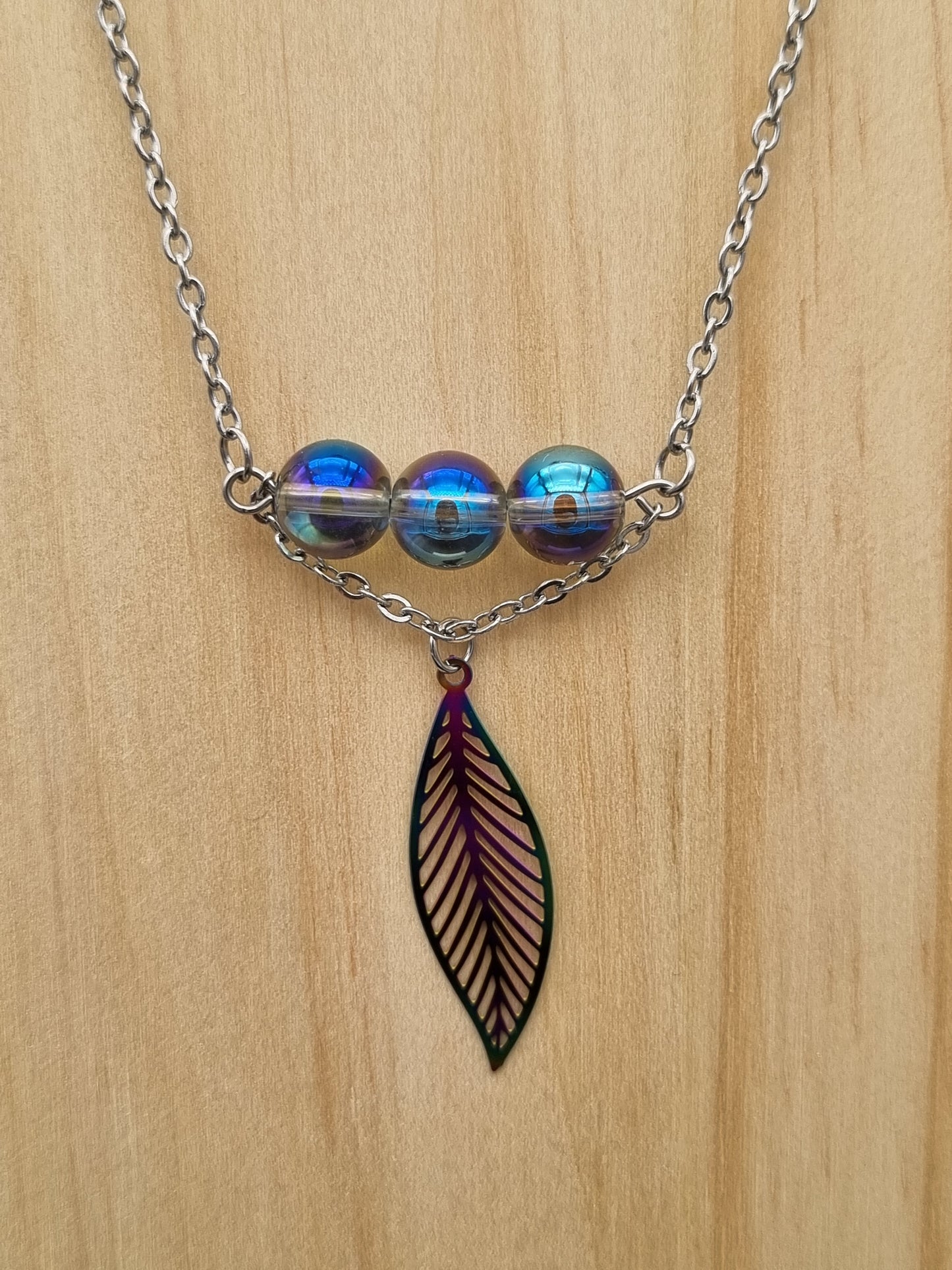 Collier en Acier Inoxydable Aqua Aura Feuille